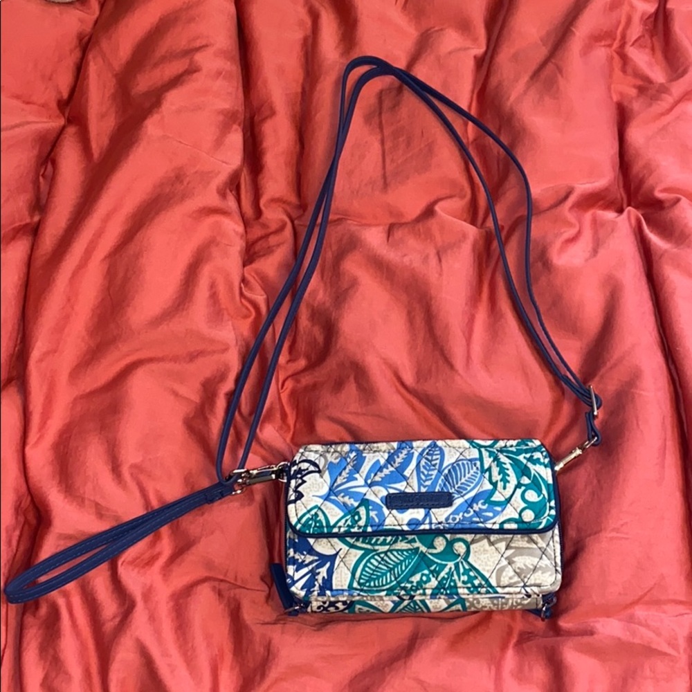BRAND NEW Vera Bradley Small Purse